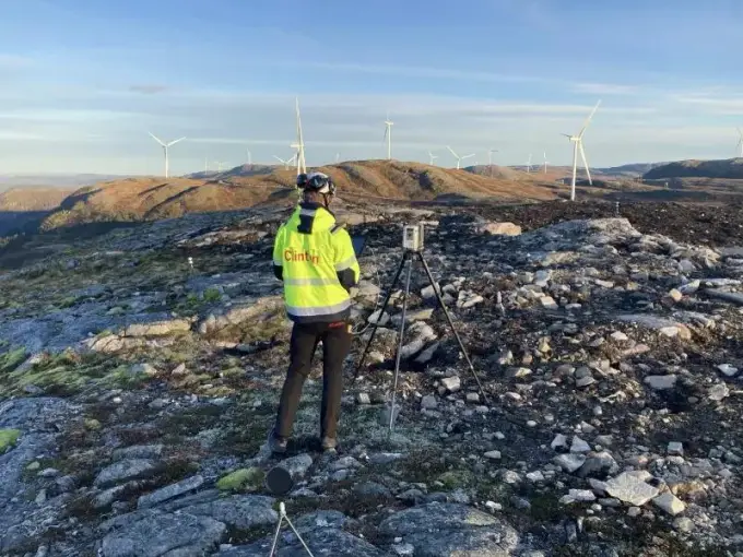 Laserskanning och modellering av tre olika vindkraftverksmodeller i Norge, utförda av Clinton Mätkonsult för att skapa exakta BIM-modeller för energiproduktionsanläggningar.